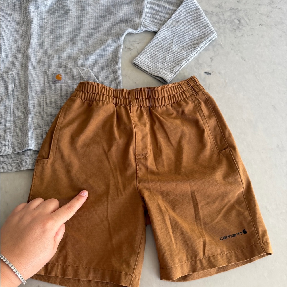 Boys Carhartt Set Shirt Hoodie Shorts Small 6 - Picture 2 of 4